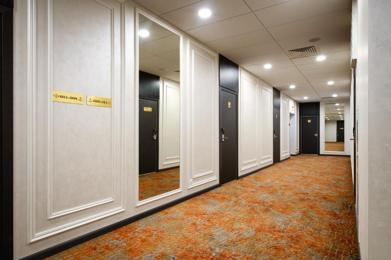 Grand Mildom Hotel Ałma Ata Zewnętrze zdjęcie