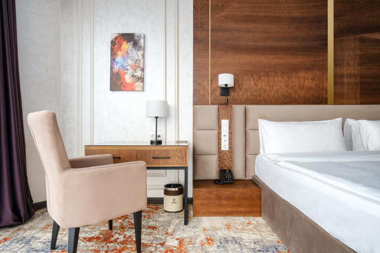 Grand Mildom Hotel Ałma Ata Zewnętrze zdjęcie