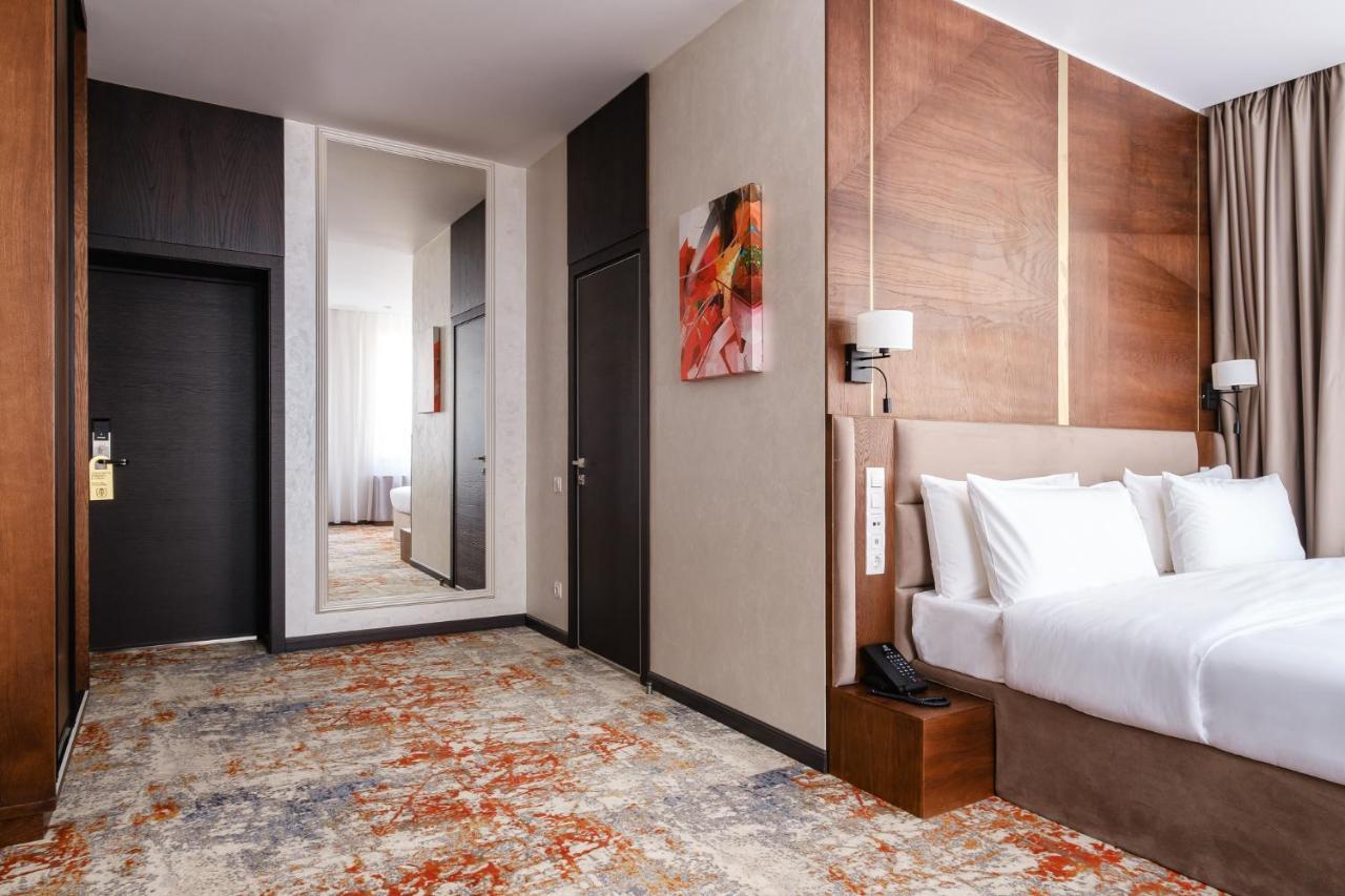 Grand Mildom Hotel Ałma Ata Zewnętrze zdjęcie